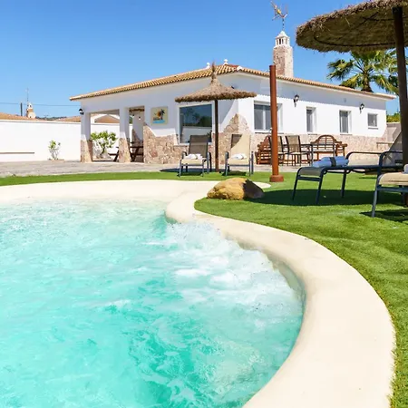 Semesterbostad Serrano Heated Pool